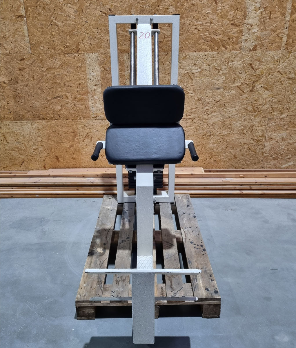 L+K Calf Raiser, Classic Line, calf press, calf machine, frame color white, used with signs of wear, tested condition