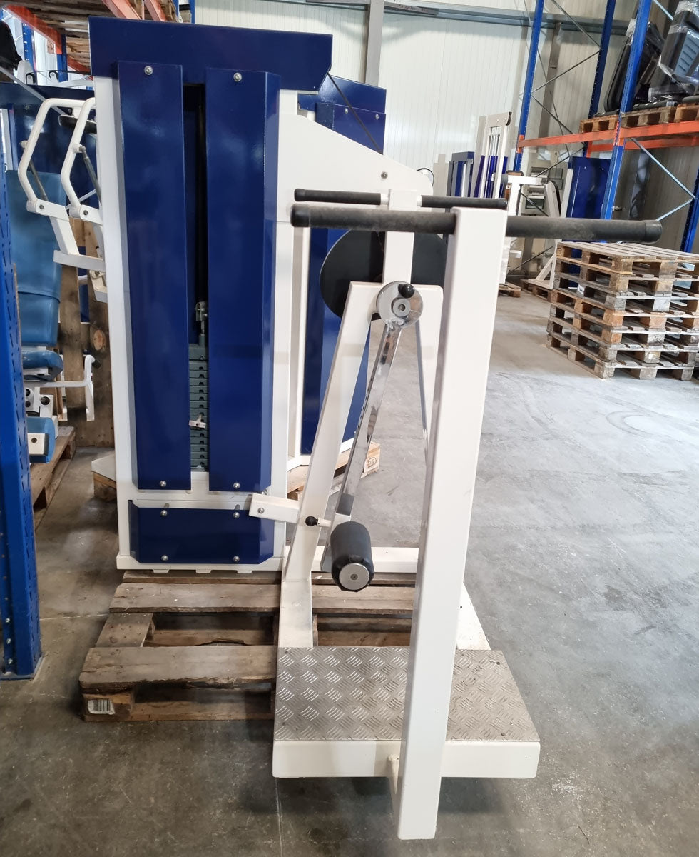 Competition Line equipment park, 17 strength machines, old school, used with signs of wear