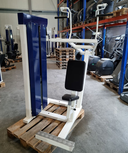 Competition Line equipment park, 17 strength machines, old school, used with signs of wear