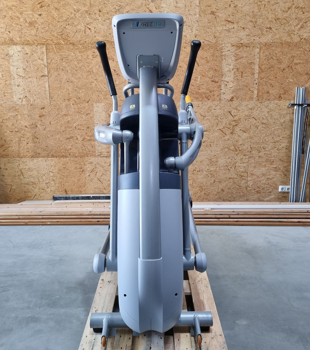 Precor AMT 100i - Fixed Stride, P30 Konsole - Crosstrainer, Stepper, Ellipsentrainer 3 in 1, gebraucht - überholter Zustand