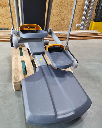 Precor AMT 100i - Fixed Stride, P30 Konsole - Crosstrainer, Stepper, Ellipsentrainer 3 in 1, gebraucht - überholter Zustand