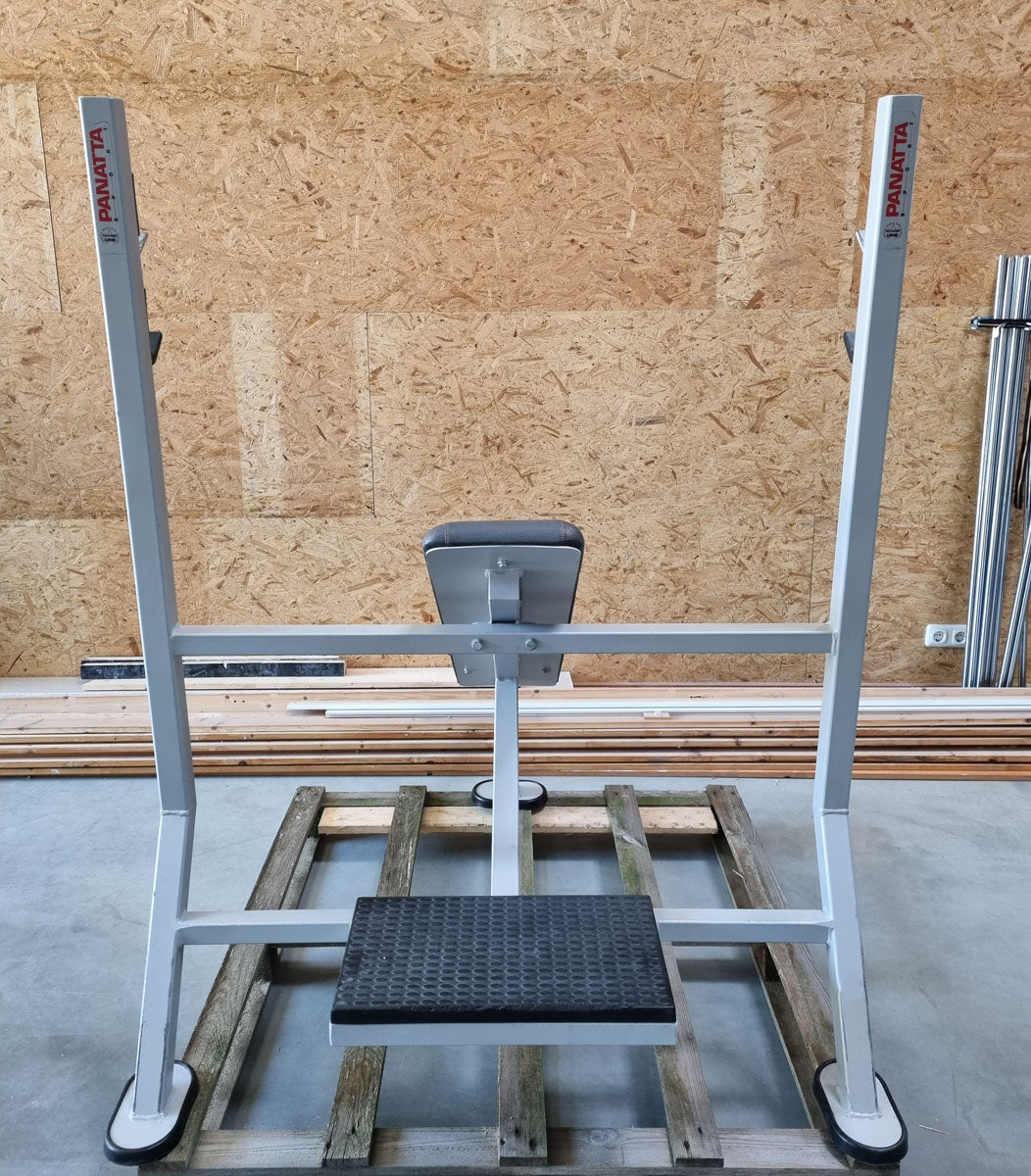 Panatta Schrägdrückerbank, Olympic Incline Bench, Hantelbank Schrägbankdrücken, Rahmenfarbe Silber, gebraucht mit Gebrauchsspuren