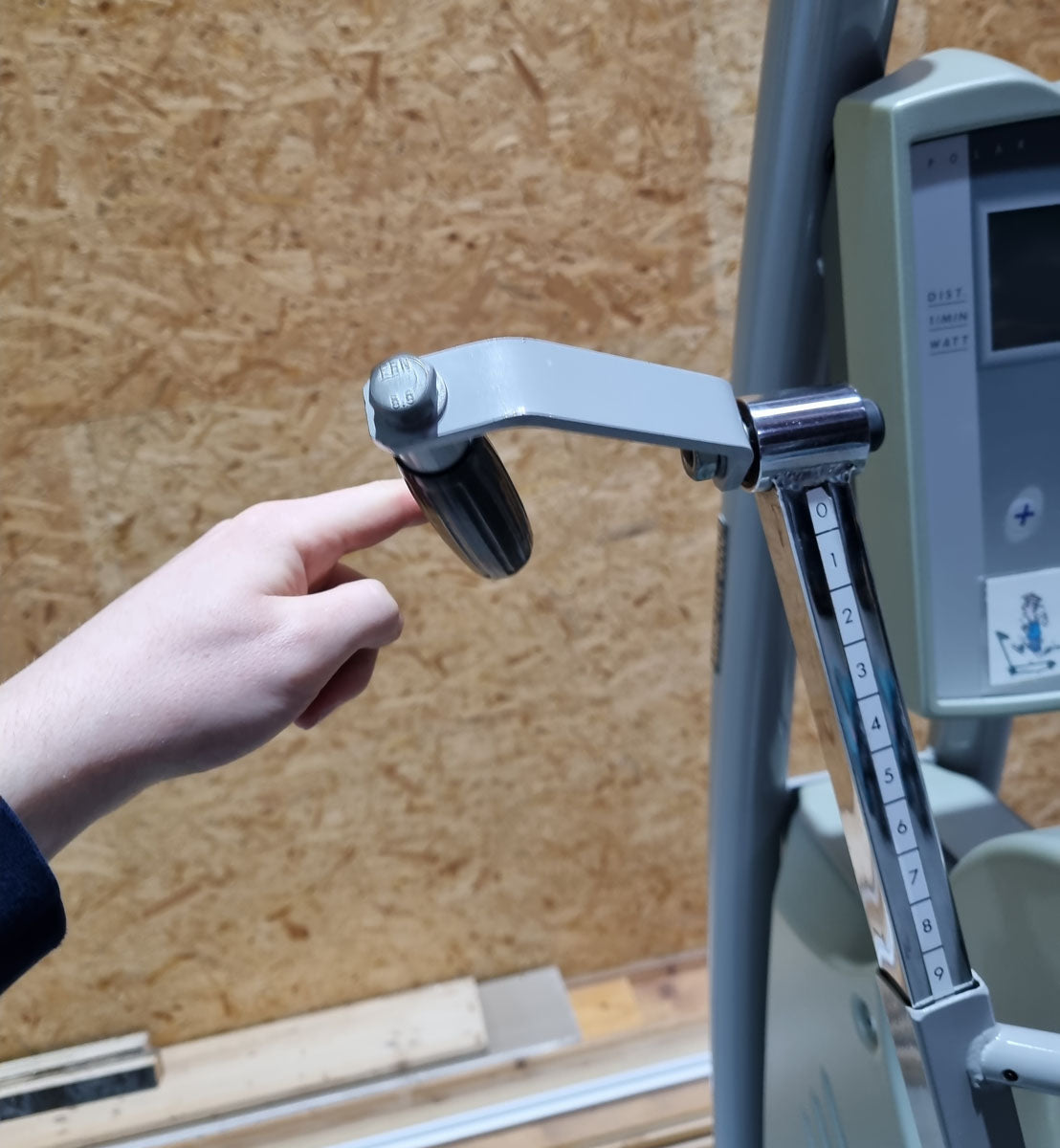 Ergo-Fit 3000 Oberkörpertrainer, Öberkörperergometer, Handergometer, Cardiotraining für Arme und Schulter, gebraucht - überholter Zustand