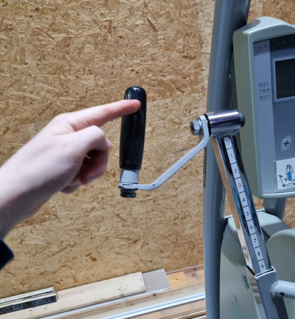 Ergo-Fit 3000 Oberkörpertrainer, Öberkörperergometer, Handergometer, Cardiotraining für Arme und Schulter, gebraucht - überholter Zustand