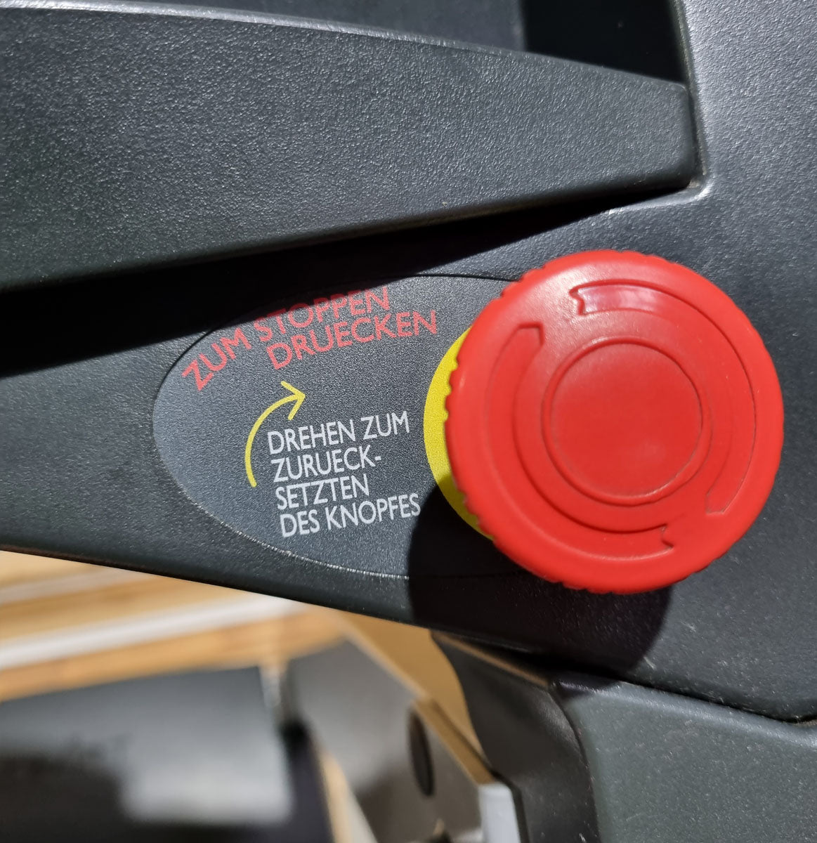 SportsArt Laufband 6300 HR mit Not-Aus Knopf und Handlauf, gebraucht - überholter Zustand