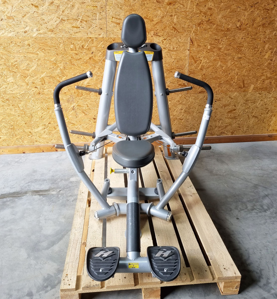 Hoist Roc-IT Decline Chestpress, RPL-5305 Bench Press Machine Negative, Negative Chest Press, Roc IT Plate Loaded Series, Frame Color Silver, Used - Refurbished Condition