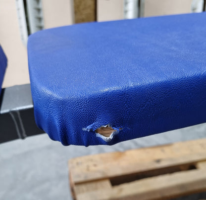 L+K Butterfly lying, Pec Fly lying, Plate loaded, Oldschool bodybuilding strength equipment, frame color silver, used - tested condition