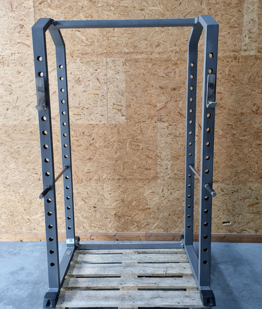 Gymleco Power Rack 149 with J-Hooks and emergency shelves, frame color silver, used - tested condition