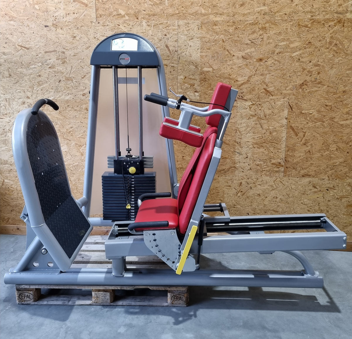 Proxomed Funktionsstemme Compass 530, Beinpresse verstellbar, MPG, Reha, Rahmenfarbe Silber, Polsterfarbe Rot, gebraucht - überholter Zustand