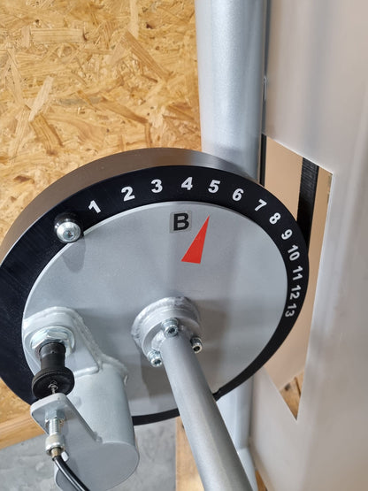Proxomed Schulterblattfixator Stützstemme Kombi, Compass 530, Latzug und Dips 2 in 1 Kombigerät, MPG, Reha, Rahmenfarbe Silber, Polsterfarbe Rot, gebraucht - überholter Zustand