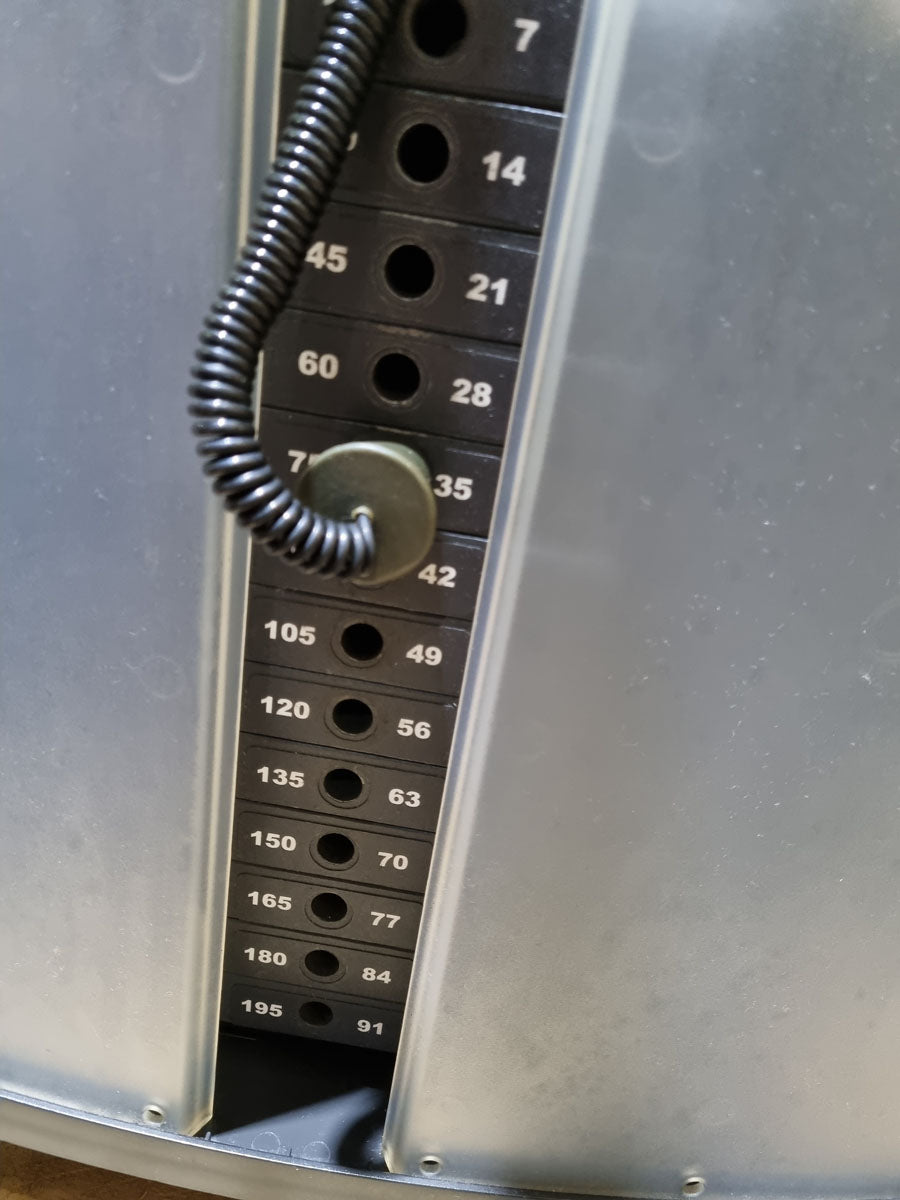 Life Fitness Optima Series - 12 Kraftgeräte im Set, 14 Trainingsstationen, Farbe Silber, gebraucht - überholter Zustand