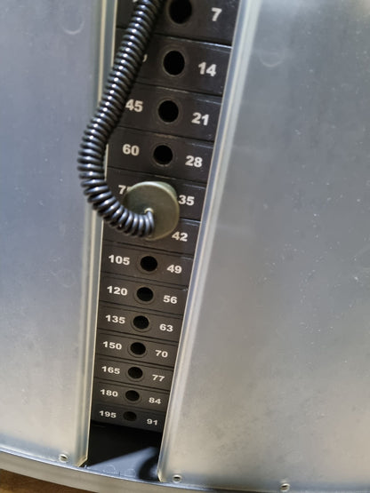 Life Fitness Optima Series - 12 Kraftgeräte im Set, 14 Trainingsstationen, Farbe Silber, gebraucht - überholter Zustand