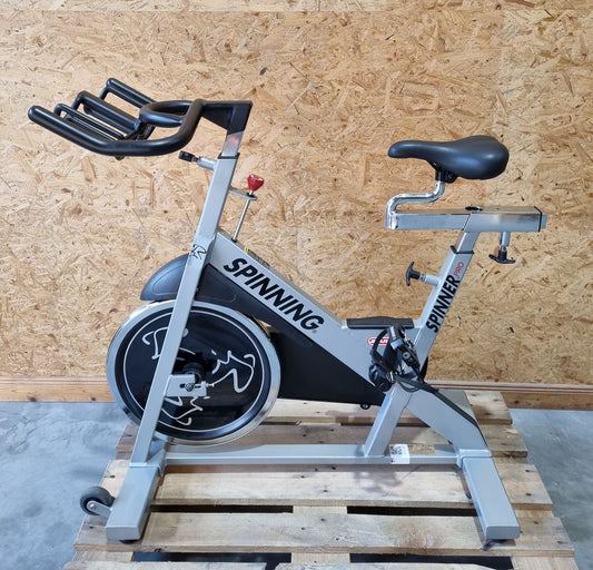 11 Stück im Set - Star Trac Spinner Pro Indoor Bike, Silber, gebraucht - geprüfter Zustand