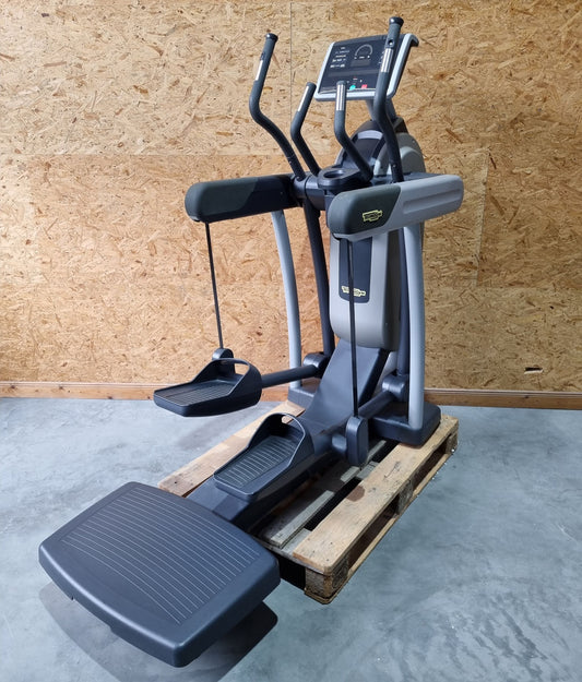 Technogym Vario Crosstrainer Excite+ Line, LED console, variable stride length elliptical trainer, used - refurbished condition