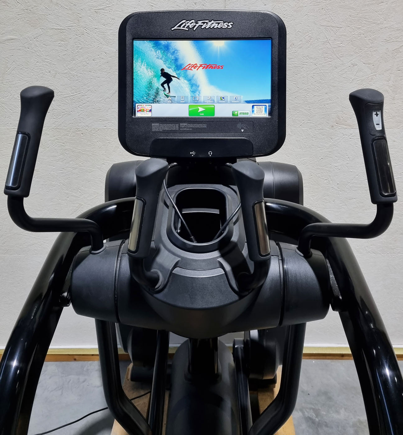 Life Fitness FlexStrider Trainer, Crosstrainer mit variabler Schrittlänge, Discover SE Touch Display Konsole, Elevation Series, gebraucht - überholter Zustand
