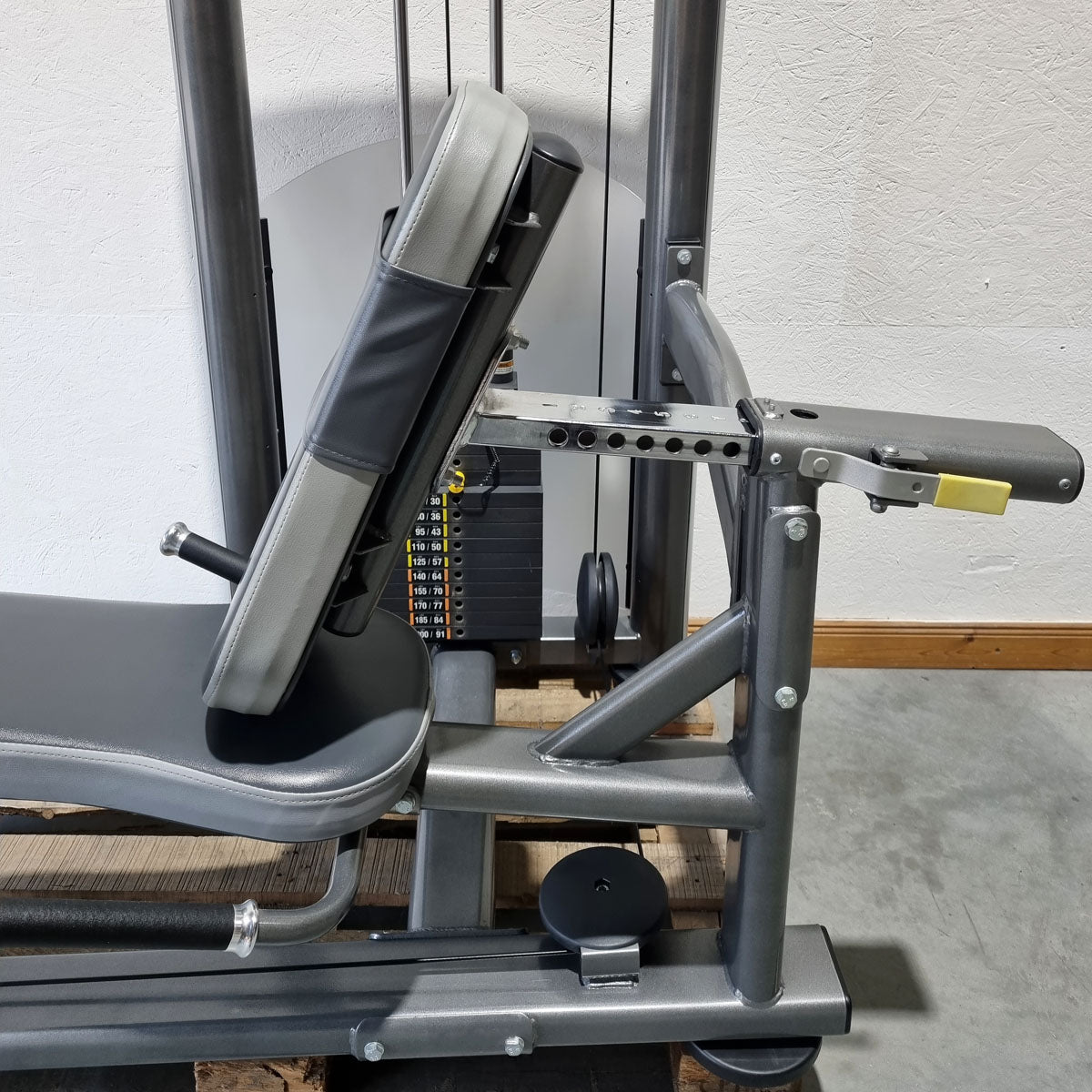 Impulse Fitness leg press horizontal, frame color gray-anthracite, used - refurbished condition