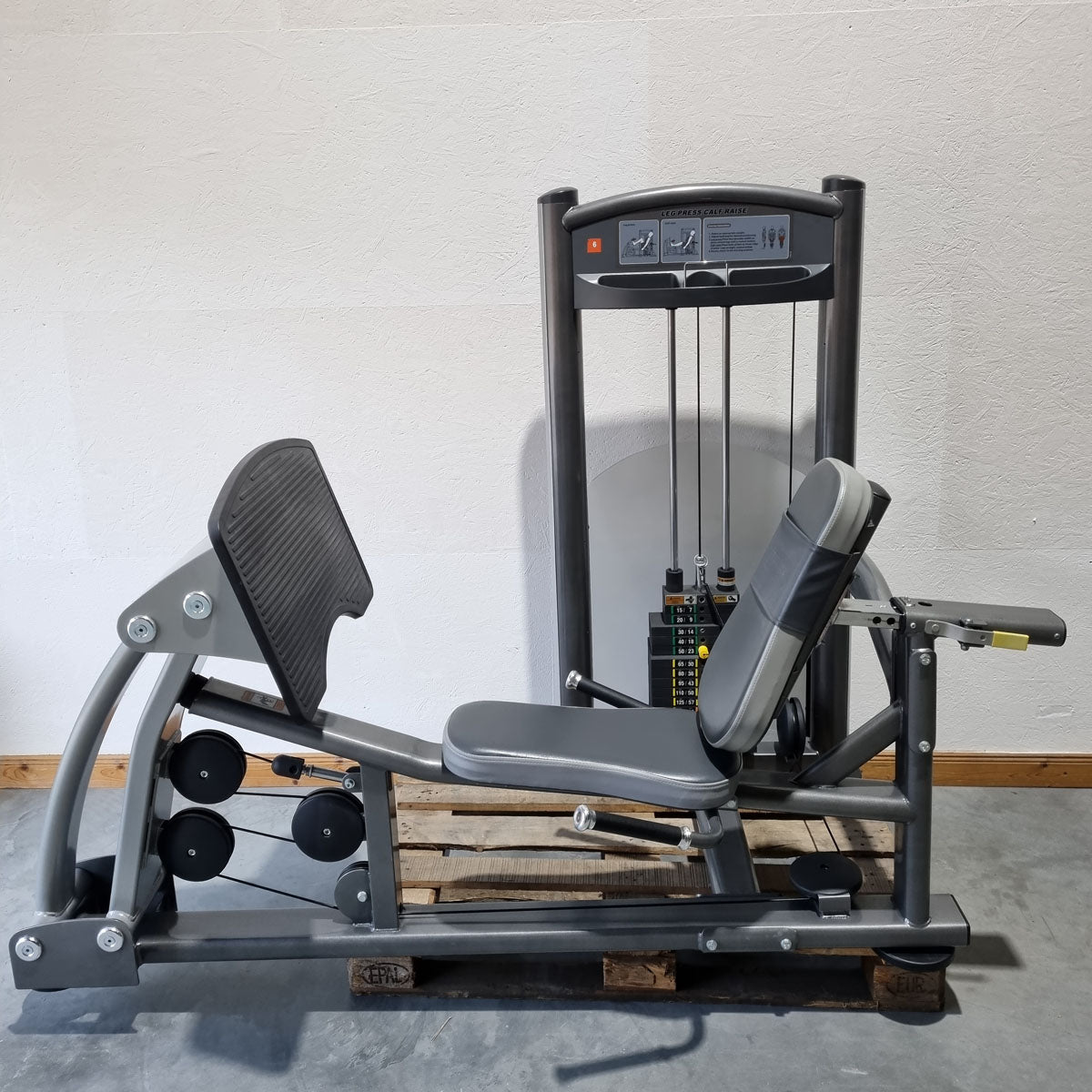 Impulse Fitness leg press horizontal, frame color gray-anthracite, used - refurbished condition