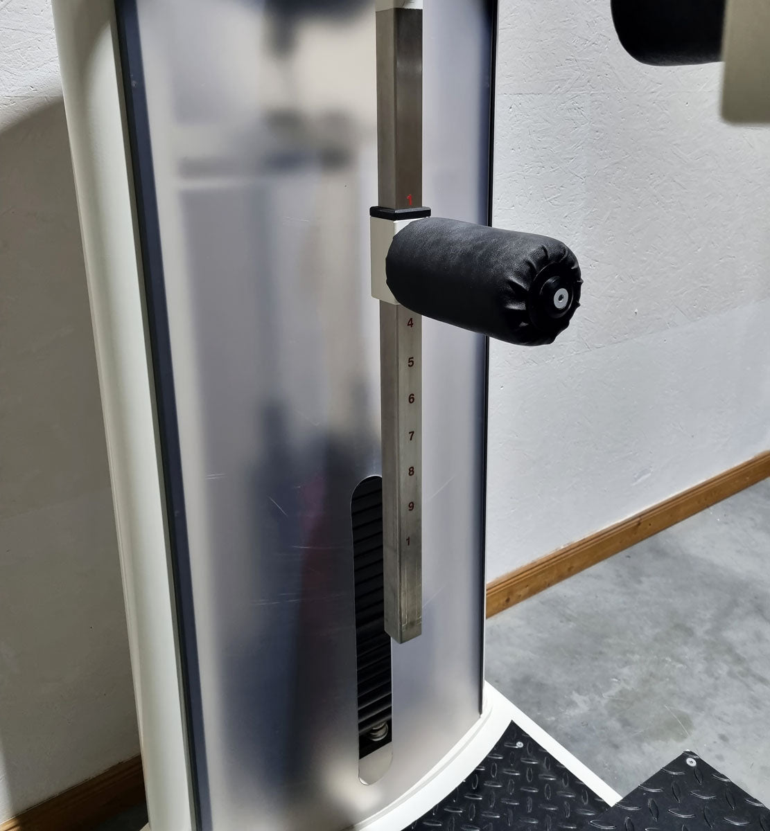Pego Sport NordicLine hip pendulum, Multi Total Hip, kick machine, hip machine, MPG, frame color white, used - refurbished condition