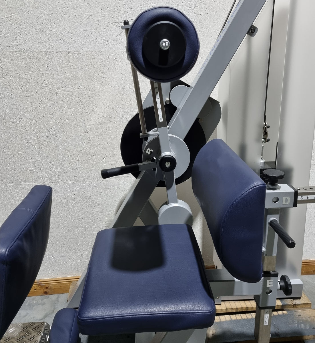 SVG Bauchbeuger / Rückenstrecker, Bauchmaschine und Rückenmaschine Kombigerät 2 in 1, MPG, gebraucht - überholter Zustand