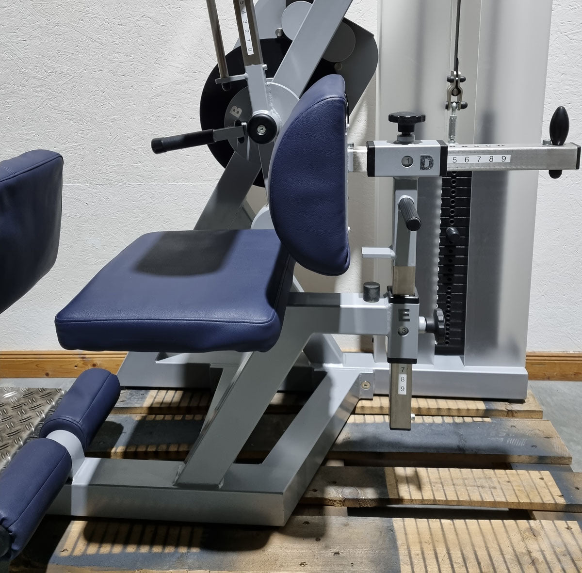 SVG Bauchbeuger / Rückenstrecker, Bauchmaschine und Rückenmaschine Kombigerät 2 in 1, MPG, gebraucht - überholter Zustand