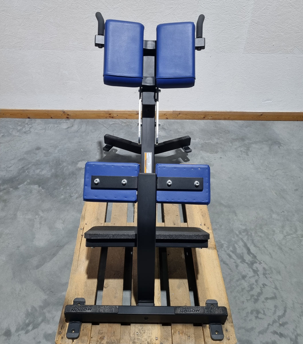 Hammer Strength Hyperextension 45° Rückenstreckerbank verstellbar, Back extension BW-BE, Rahmenfarbe Schwarz, Polsterfarbe Blau, gebraucht - überholter Zustand