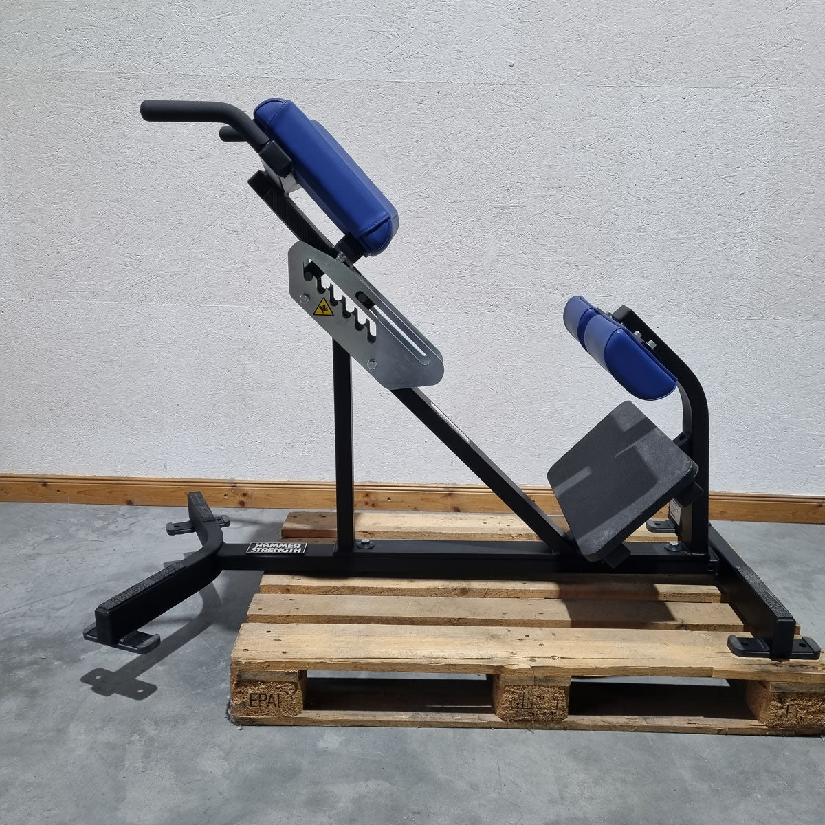 Hammer Strength Hyperextension 45° Rückenstreckerbank verstellbar, Back extension BW-BE, Rahmenfarbe Schwarz, Polsterfarbe Blau, gebraucht - überholter Zustand