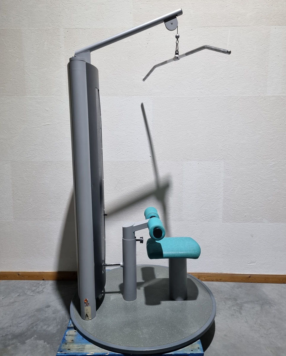 Frei Genius Lateral-Zug, Latzug von Oben mit Seilzug, Lat-Machine, Pulldown, Rahmenfarbe Silber - gebraucht - überholter Zustand
