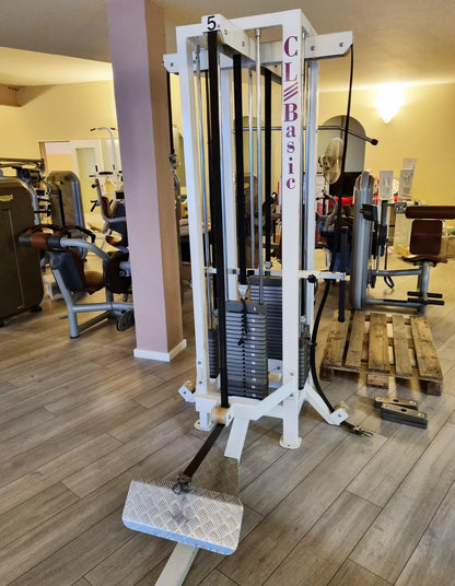 Competition Line 4 Stationenturm, 4 Stack Multi Station, Rudern, Latzug und 2 Seilzüge, Oldschool Bodybuilding, Rahmenfarbe Weiß, gebraucht - geprüfter Zustand mit Gebrauchsspuren