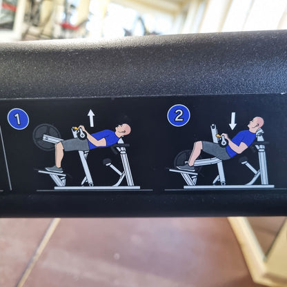 Matrix Magnum Glute Trainer MG-PL78, hip thrust machine, glute machine, buttock machine for buttock training, frame color black, used - refurbished condition