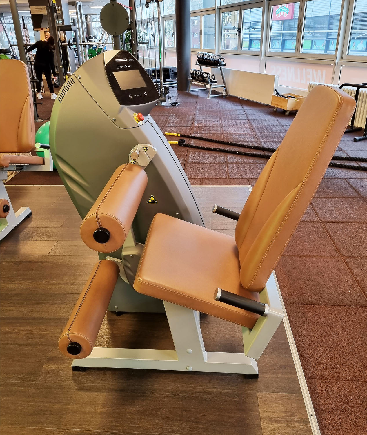 Milon 9-seater PREMIUM strength circuit, built in 2017, housing in anthracite stone, upholstery brown, including LED traffic light, used, overhauled and as good as new - top condition