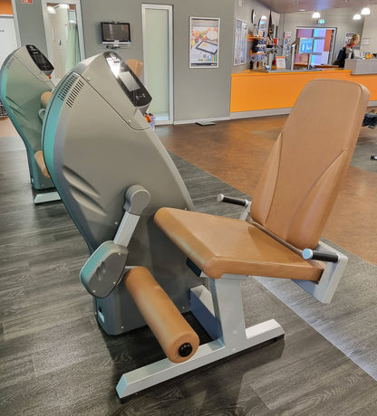 Milon 8-seater PREMIUM strength circuit, built in 2017, housing in anthracite stone, upholstery brown, including LED traffic light, top condition, used - overhauled and as good as new