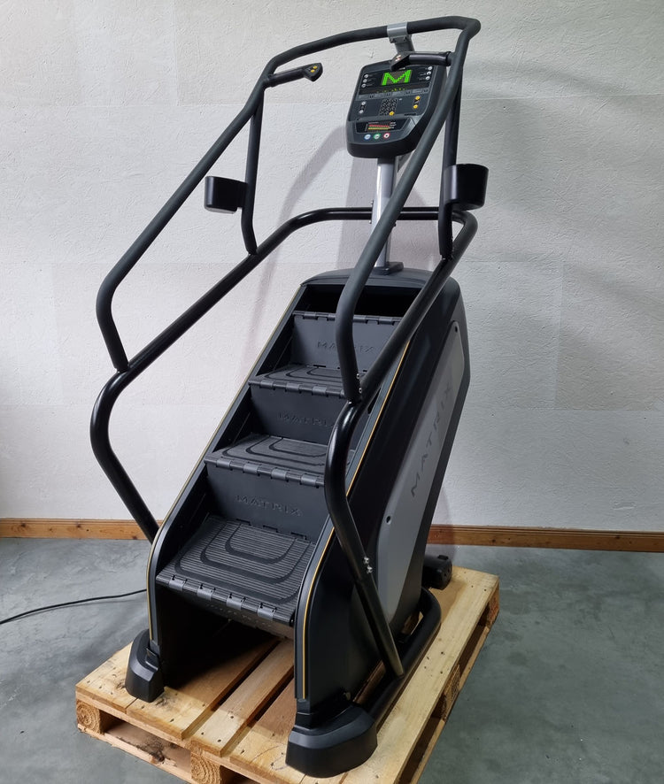 Matrix C3x Climbmill: Stair climber for effective training