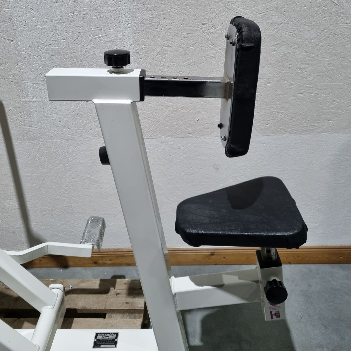 Competition Line, Rudern mit Bruststütze und Einstiegshilfe, Row, Lat-Rudern, Rahmenfarbe Weiß, gebraucht - überholter Zustand