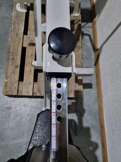 Competition Line, Rudern mit Bruststütze und Einstiegshilfe, Row, Lat-Rudern, Rahmenfarbe Weiß, gebraucht - überholter Zustand