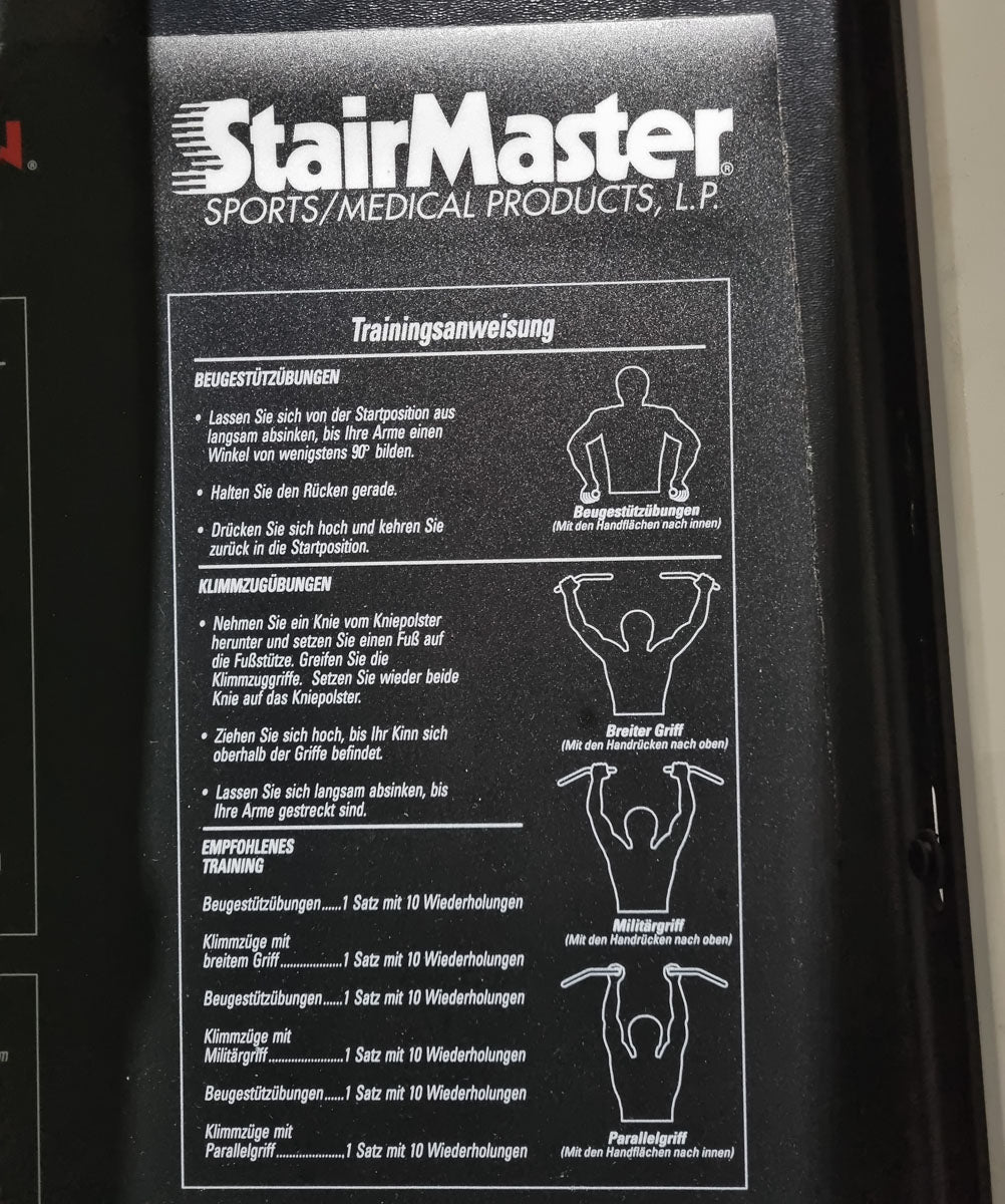 Stairmaster Gravitron 2000 AT Dip-Chin, Dip-Klimmzugmaschine mit Gewichtsunterstützung, Rahmen Weiß, gebraucht - überholter Zustand
