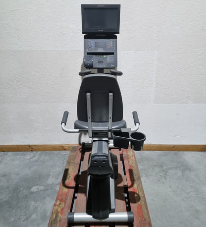 Life Fitness Recumbent, recumbent bike, Integrity Series, LED console, used - refurbished condition