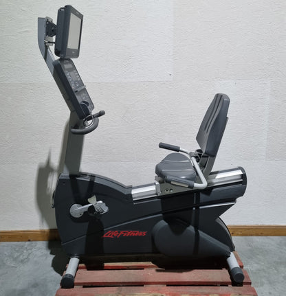 Life Fitness Recumbent, recumbent bike, Integrity Series, LED console, used - refurbished condition