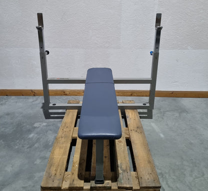 Nordic Gym Olympia Flachdrückerbank, Olympic Flat Bench, Bankdrückbank Flach mit Ablagen für Bankdrücken, Rahmebfarbe Grau, gebraucht - überholter Zustand
