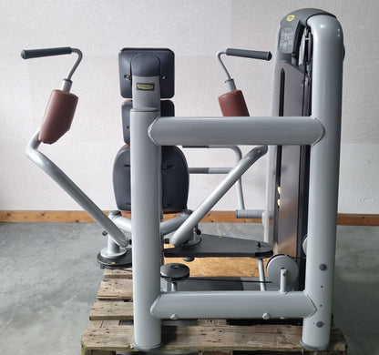 Technogym Butterfly, Pectoral Fly, Einstiegshilfe, Selection Line - Neues Modell mit Plastikverkleidung, Rahmenfarbe Silber, gebraucht - überholter Zustand