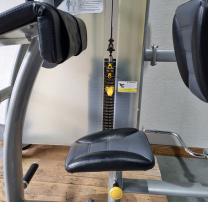 SportsArt Triceps Machine Horizontal S925 A925 N925 Triceps Extension, frame color silver, used - refurbished condition