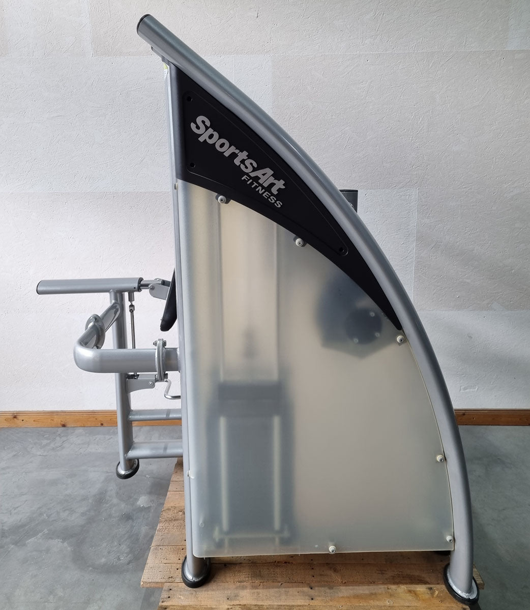 SportsArt Triceps Machine Horizontal S925 A925 N925 Triceps Extension, frame color silver, used - refurbished condition