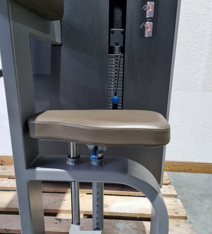 Milon Milcanic biceps machine, biceps arm curl machine, arm curler, rotating handles, silver frame, used - display piece - top condition