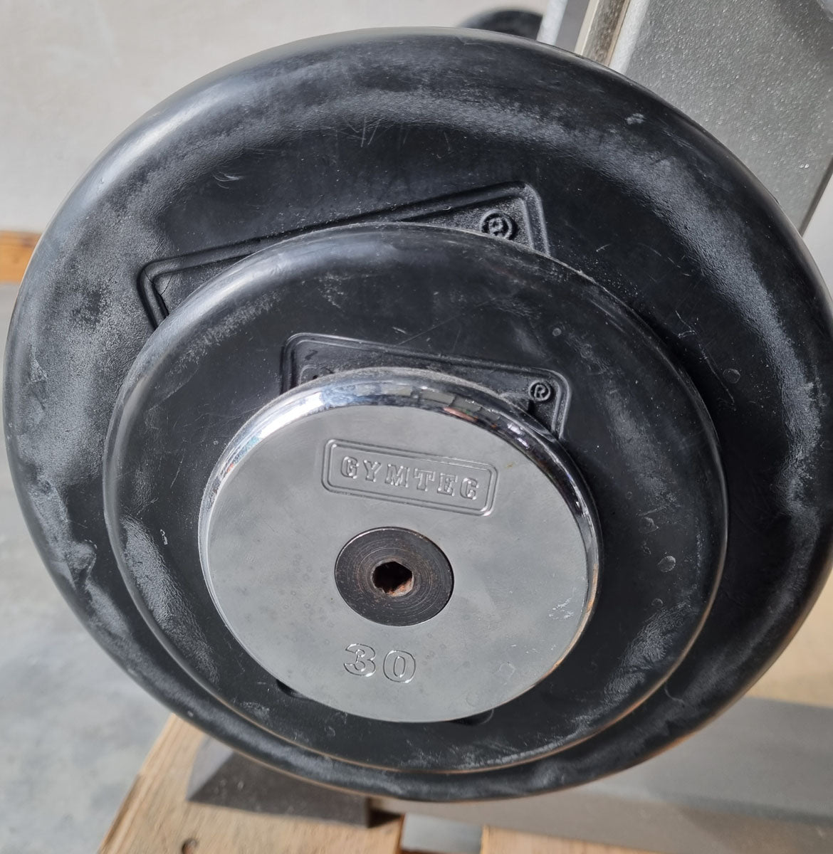 Barbell compact set 12.5 kg to 32.5 kg in 2.5 kg increments, 9 pieces in total, similar to SZ barbells, including stand from Gymleco, stand color silver, used