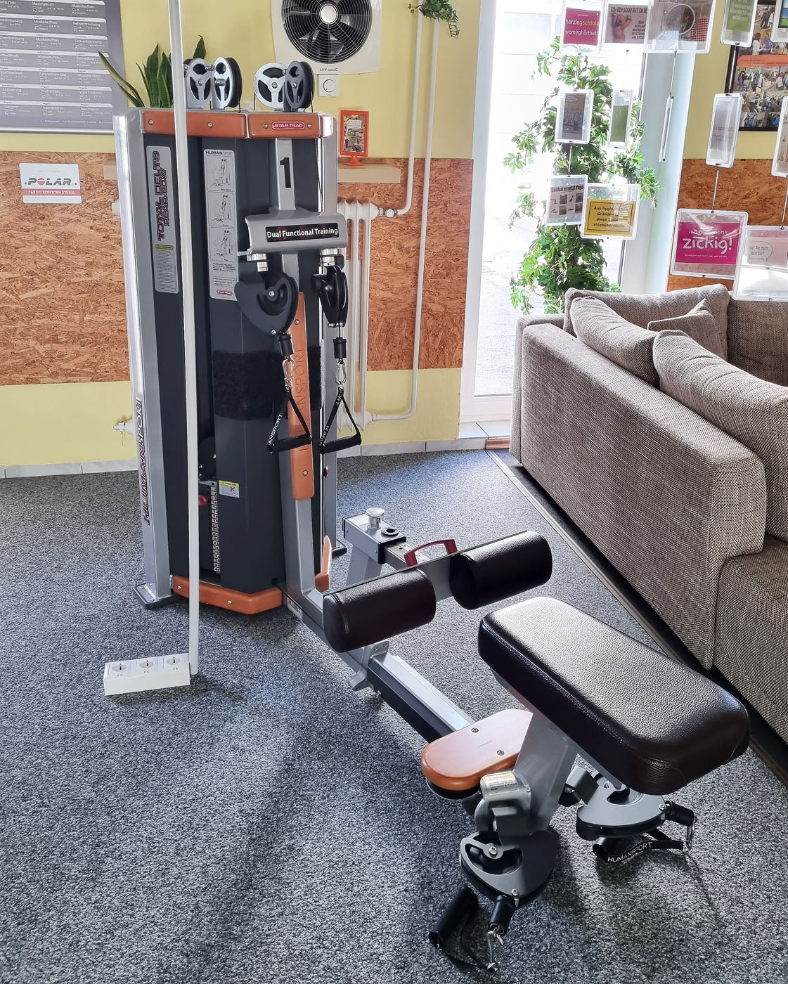 StarTrac Human Sports Line circuit, 6 strength machines in a set, used, refurbished condition