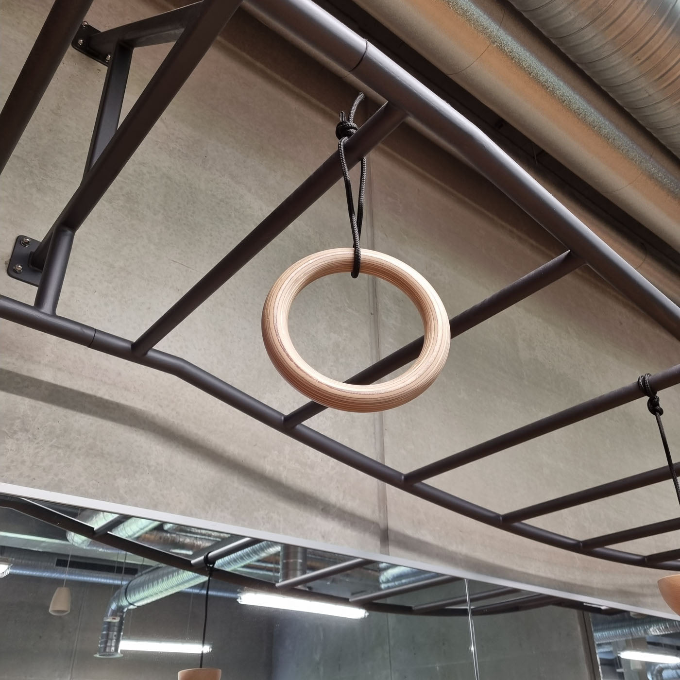 14 Meter Lange Monkey Bar Kletterstange zum Hangeln, Klimmzüge etc, Hangelgerüst, Affenleiter Rig wie bei Ninja Warrior, gebraucht - guter Zustand
