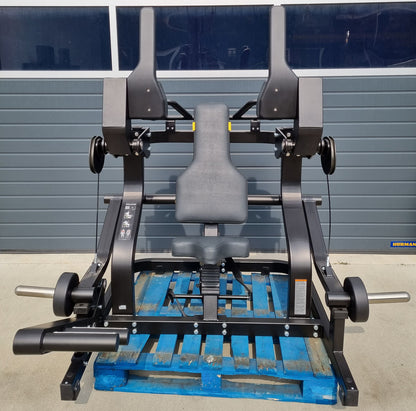 Technogym Pure Pullover, Überzugmaschine Plate loaded, Pure Strength Serie Scheibenaufnahme, Rahmenfarbe Schwarz, gebraucht - überholter Zustand