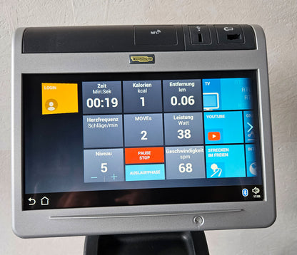 Technogym Crossover ähnlich Wave Excite Line Stepper Inliner Ski  Ellipsentrainer, Unity Touch Display, gebraucht - überholter Zustand