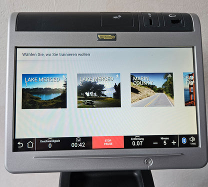 Technogym Crossover ähnlich Wave Excite Line Stepper Inliner Ski  Ellipsentrainer, Unity Touch Display, gebraucht - überholter Zustand