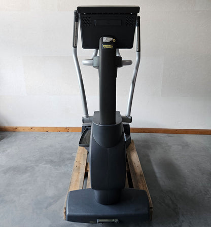 Technogym Crossover ähnlich Wave Excite Line Stepper Inliner Ski  Ellipsentrainer, Unity Touch Display, gebraucht - überholter Zustand