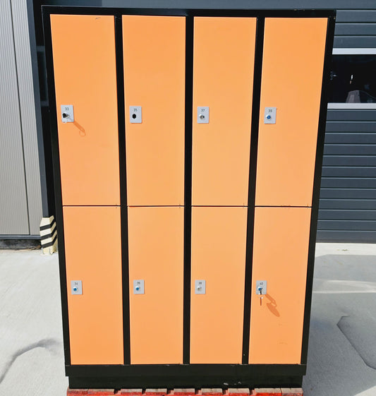 Gebrauchte Garderobe für Fitnessstudios